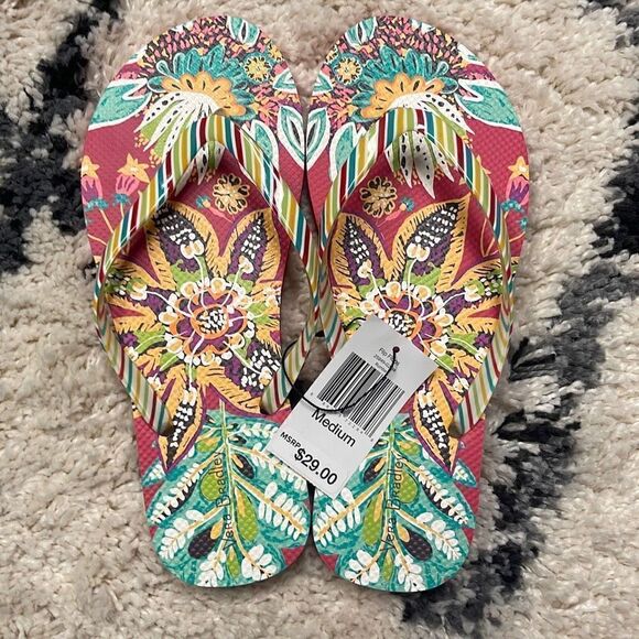 NWT Vera Bradley flip flops, Rumba, pink and green pattern, size medium (7-8) - Picture 2 of 9